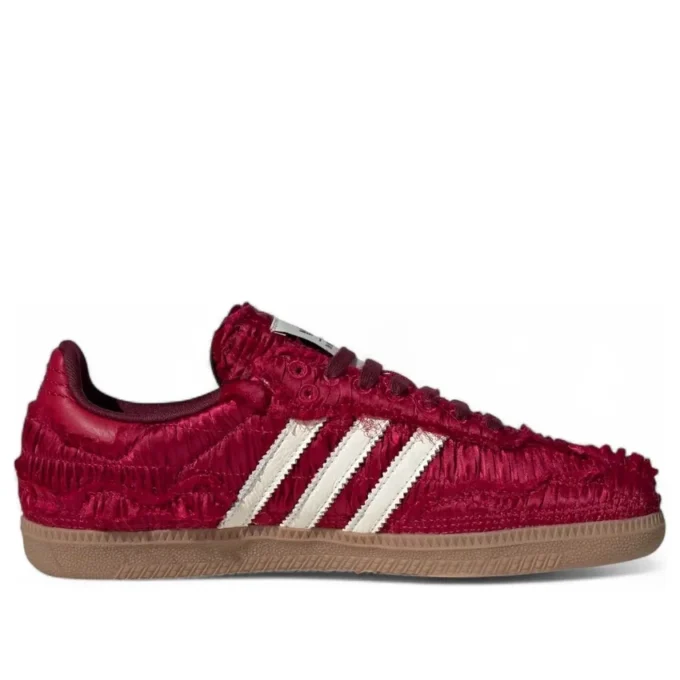 Adidas X Caroline Hu Samba OG „Satin Power Red”