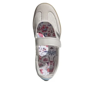 adidas x liberty london samba jane chalk pearl silver metallic 2 330x330 - Adidas X Liberty London Samba Jane &bdquo;Chalk Pearl Silver Metallic&rdquo;